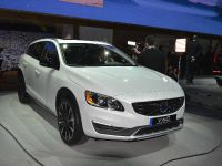 thumbnail image of Volvo V60 Cross Country Los Angeles 2014