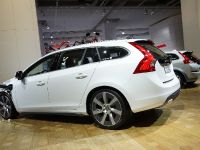 Volvo V60 plug-in hybrid Frankfurt (2011) - picture 3 of 3