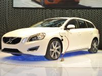 Volvo V60 Plug-in Hybrid Geneva (2011)