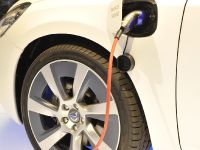Volvo V60 Plug-in Hybrid Geneva (2011)