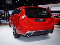 Volvo V60 R-Design New York (2013) - picture 6 of 6