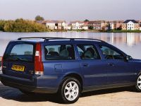 Volvo V70 (2001) - picture 2 of 3