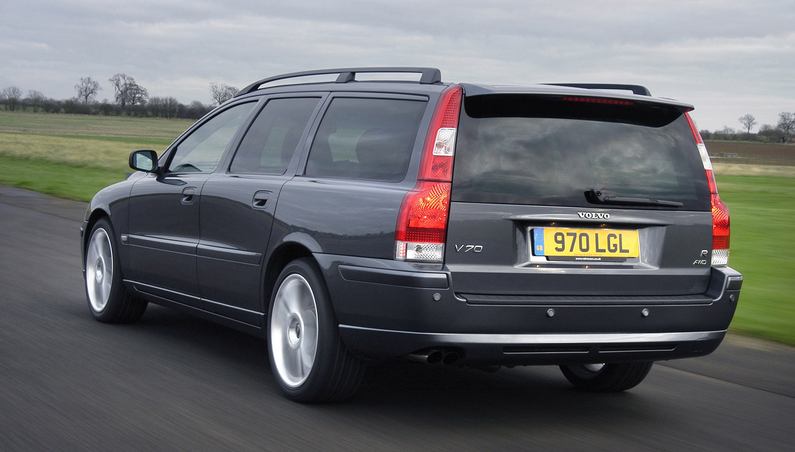 Volvo V70 R