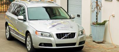 Volvo V70 Plug-in hybrid (2009) - picture 4 of 6