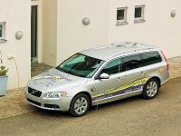 Volvo V70 Plug-in hybrid (2009) - picture 2 of 6