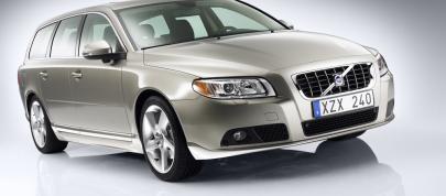Volvo V70 (2008) - picture 4 of 6
