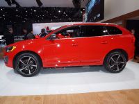 Volvo X60 R-Design New York (2013) - picture 2 of 5