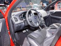 Volvo X60 R-Design New York (2013) - picture 5 of 5