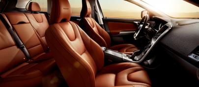 Volvo XC60 Inscription (2012) - picture 4 of 6