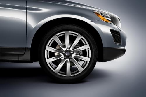 Volvo XC60 Inscription (2012) - picture 1 of 6