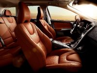 Volvo XC60 Inscription (2012) - picture 4 of 6