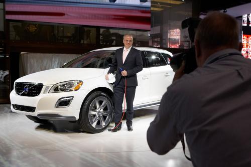 Volvo XC60 Plug-in Hybrid Concept Detroit (2012) - picture 1 of 2