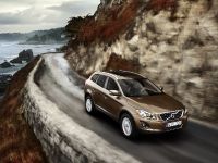 Volvo XC60 (2009) - picture 13 of 29