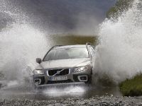 Volvo XC70 (2008) - picture 6 of 8