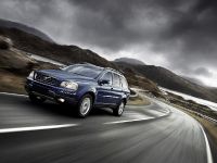 Volvo XC90 (2008) - picture 3 of 4