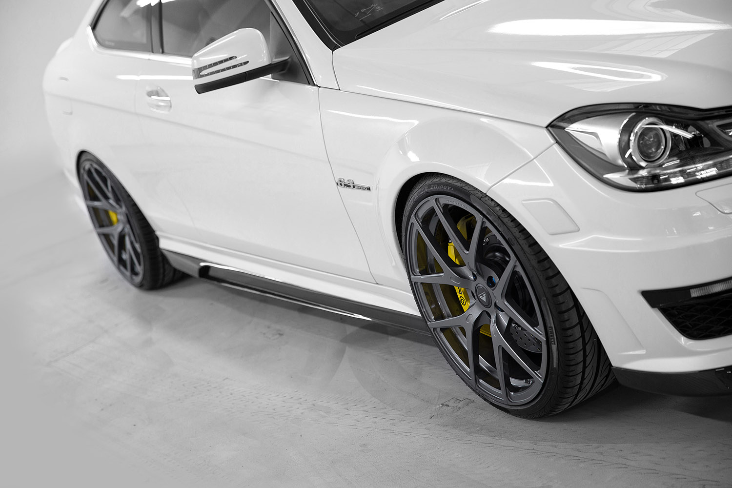 Vorsteiner Mercedes C63 AMG