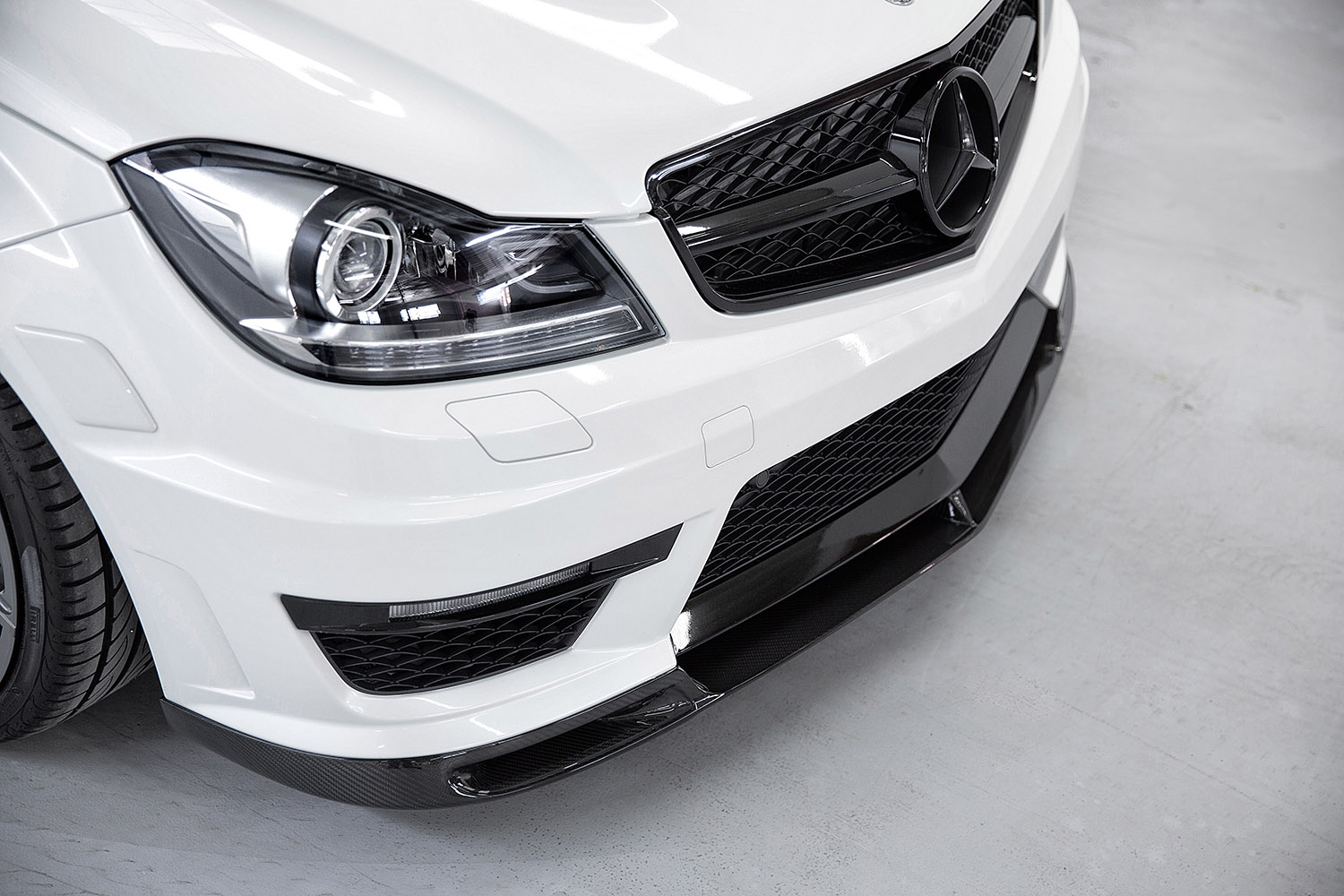 Vorsteiner Mercedes C63 AMG