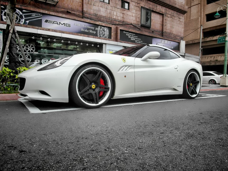 Vorsteiner V-309 Ferrari California