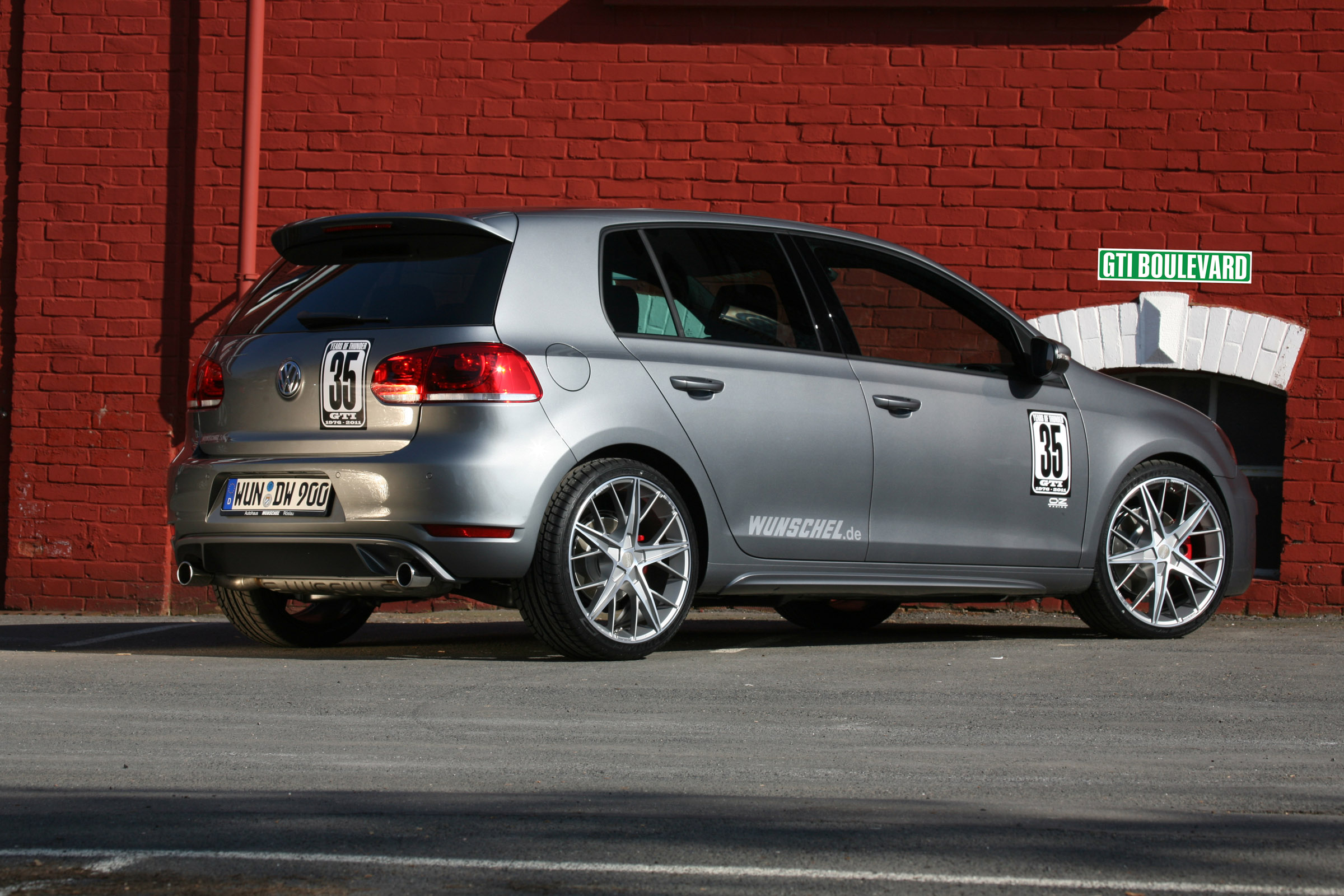 VW Golf 6 GTI by GTI35.com