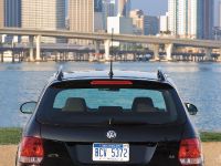 Volkswagen Jetta Sportwagen (2009) - picture 7 of 8