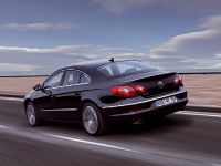 Volkswagen Passat CC (2009) - picture 7 of 8