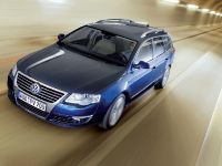 Volkswagen Passat Estate (2006) - picture 1 of 4