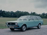 Volkswagen Passat I (1974) - picture 2 of 2