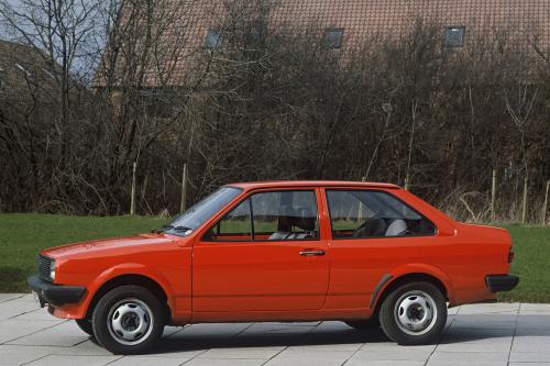 VW Polo (1982) - picture 1 of 5