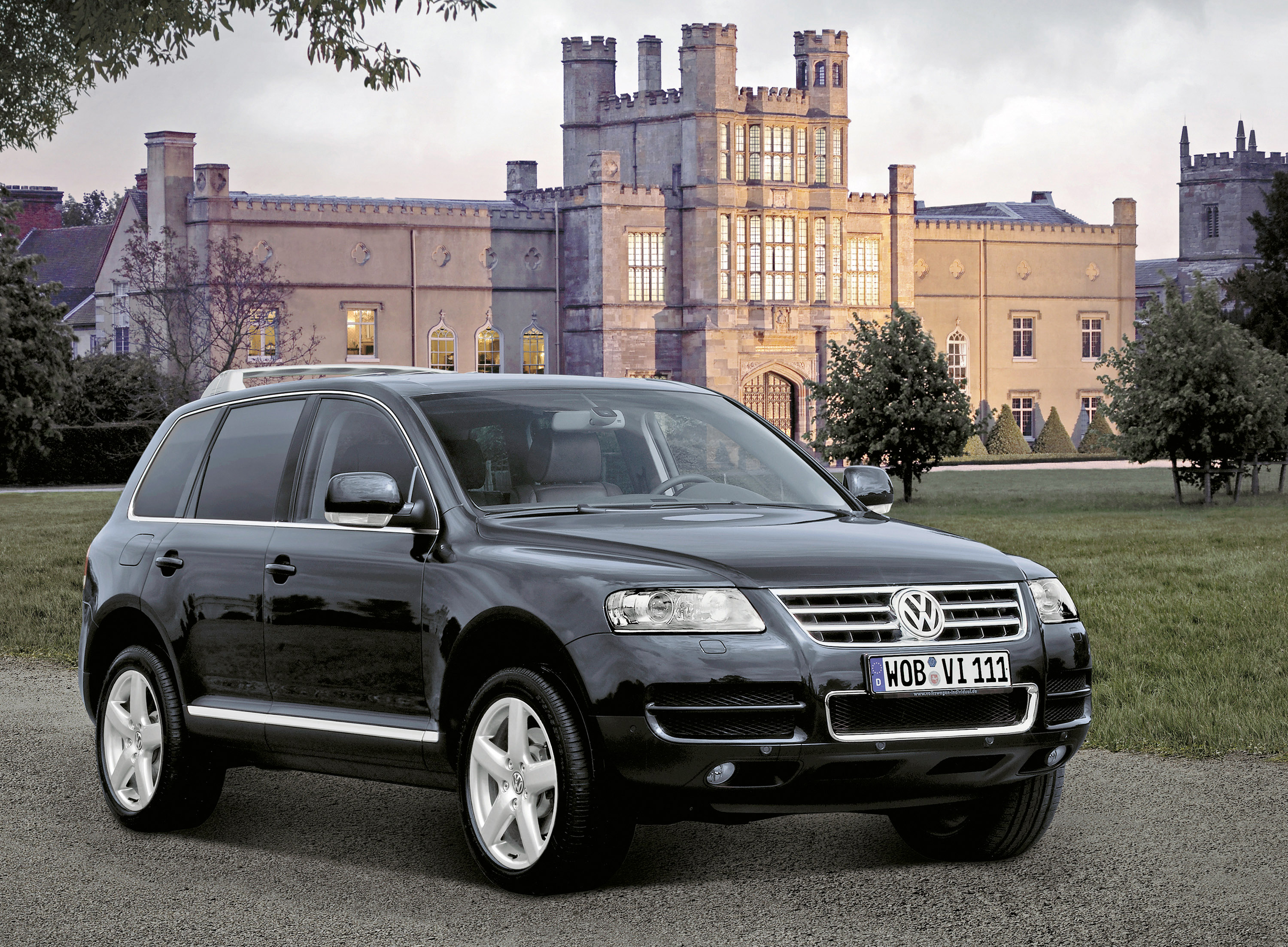 Volkswagen Touareg W12