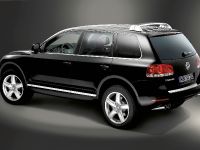 Volkswagen Touareg W12 (2005) - picture 2 of 4