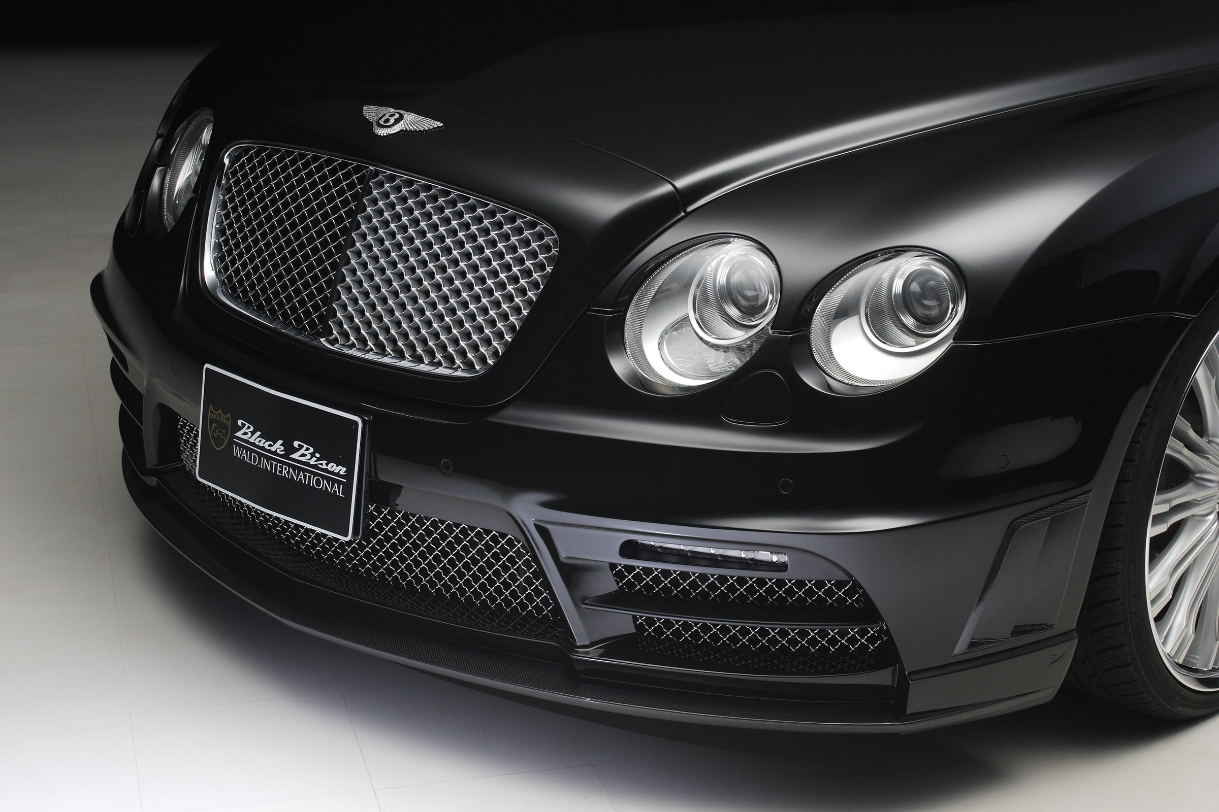 WALD Bentley Continental Flying Spur Black Bison Edition