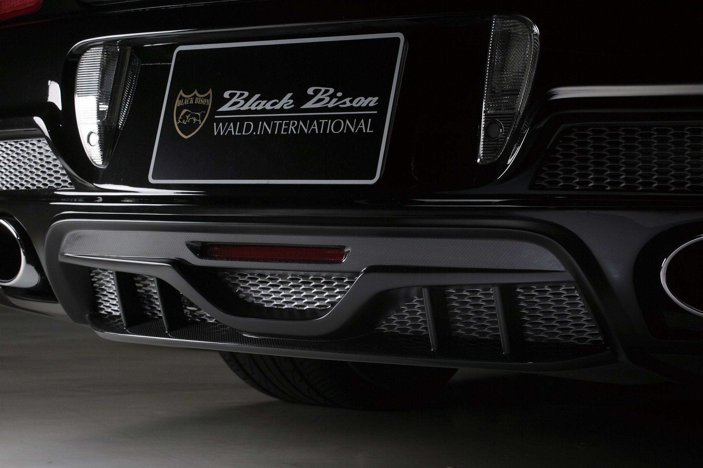 WALD Bentley Continental Flying Spur Black Bison Edition