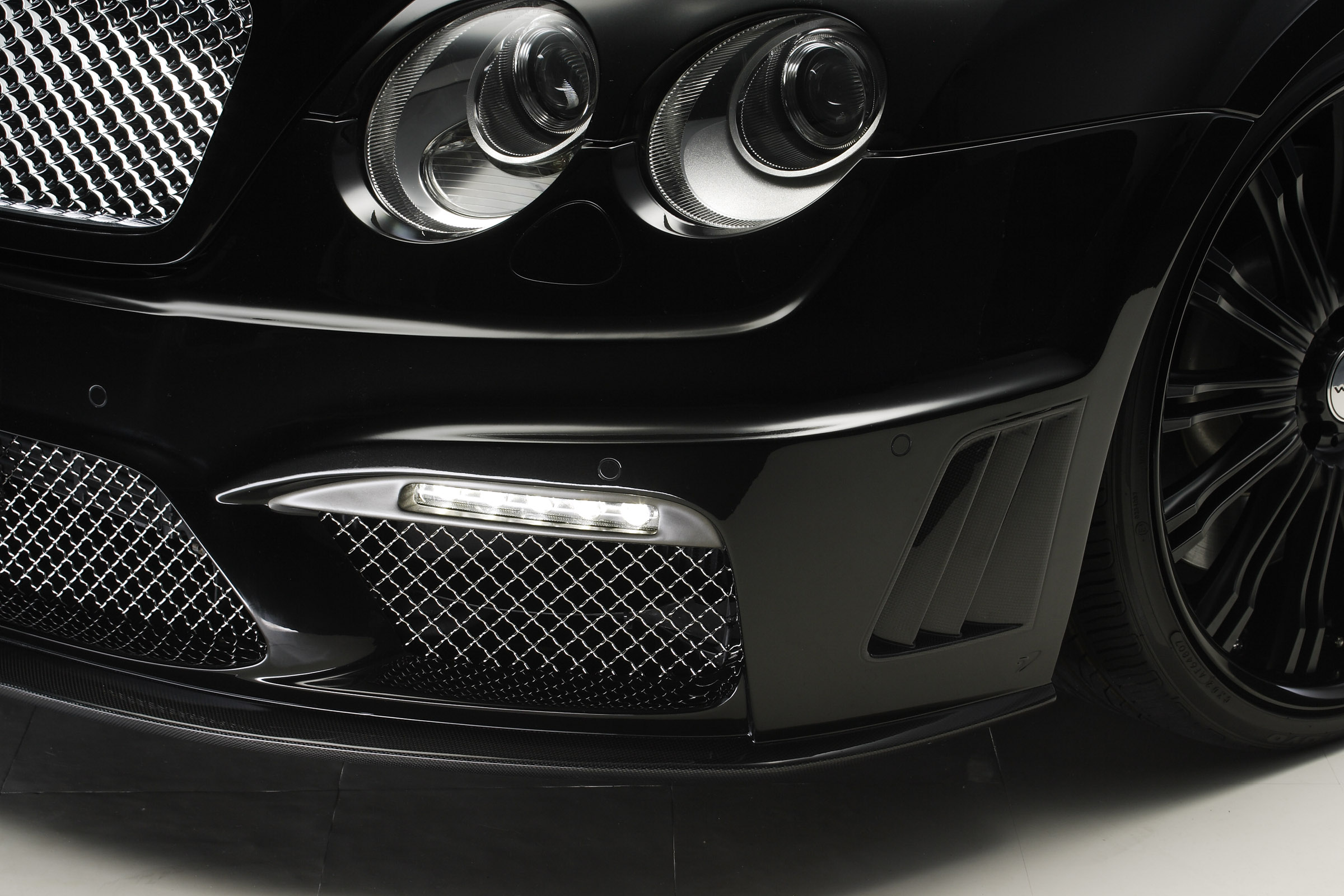 WALD Bentley Continental GT Black Bison Edition