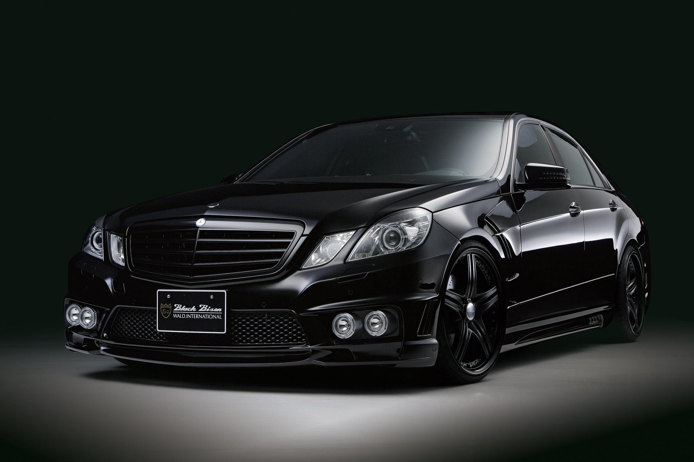 WALD Nercedes-Benz E-Class Sports Line Black Bison Edition