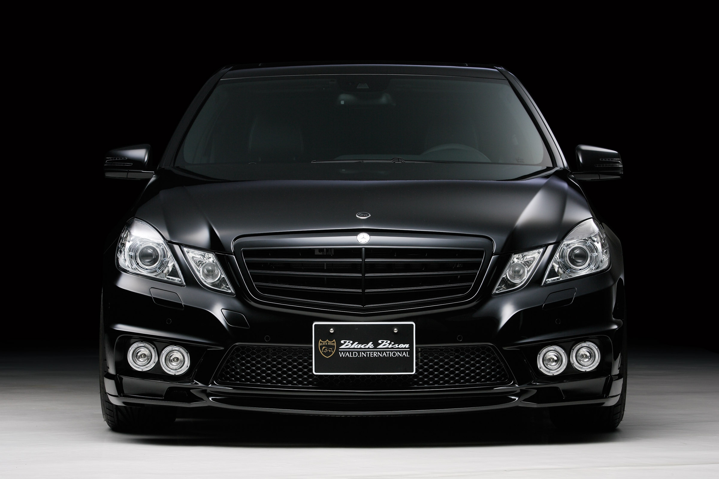 WALD Nercedes-Benz E-Class Sports Line Black Bison Edition