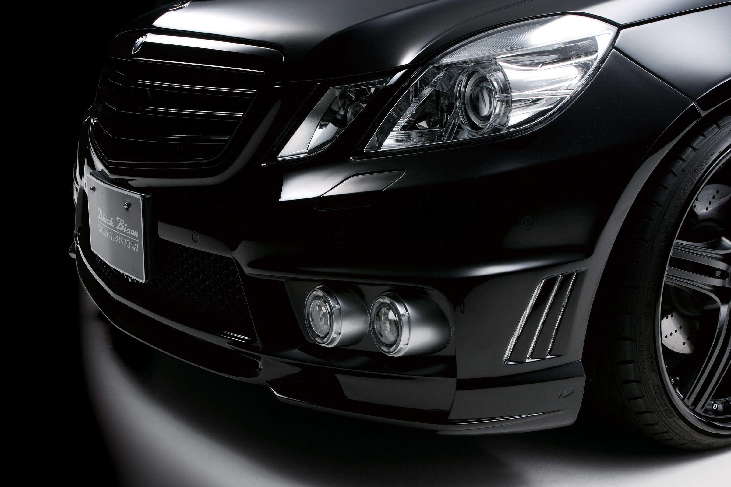 WALD Nercedes-Benz E-Class Sports Line Black Bison Edition