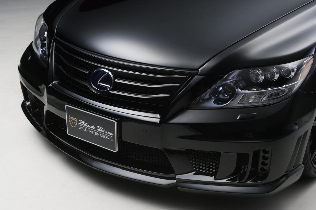 Wald Lexus LS600h Black Bison Edition