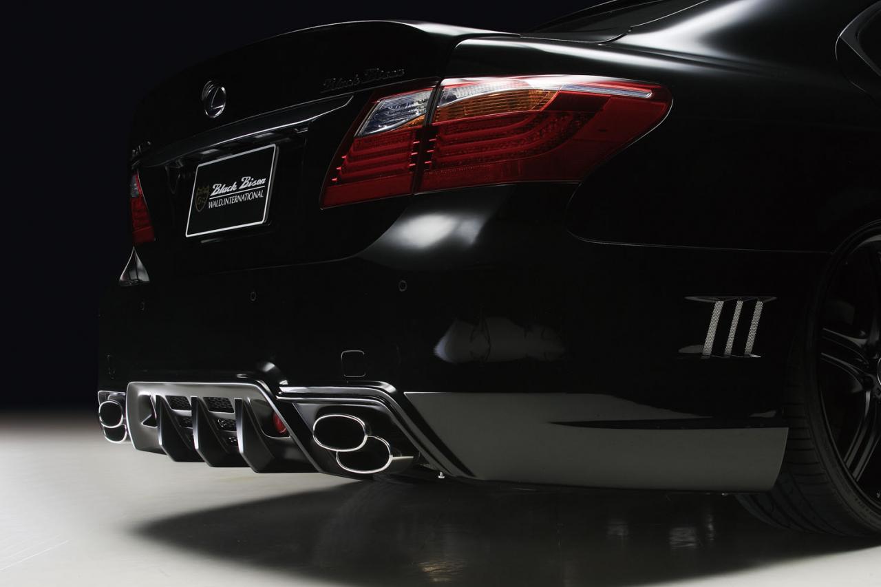 Wald Lexus LS600h Black Bison Edition