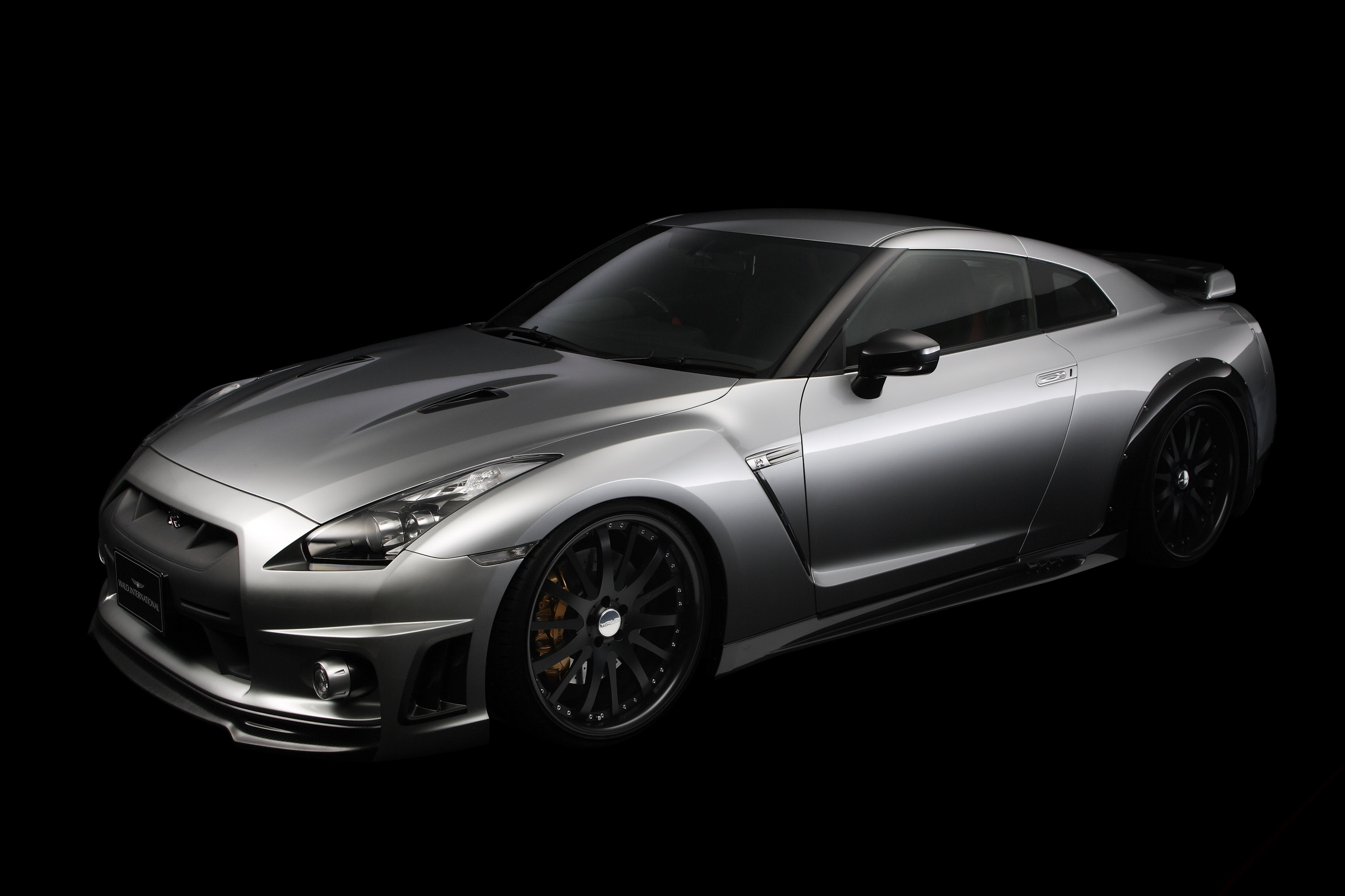 WALD Nissan GT-R Sports Line Black Bison Edition