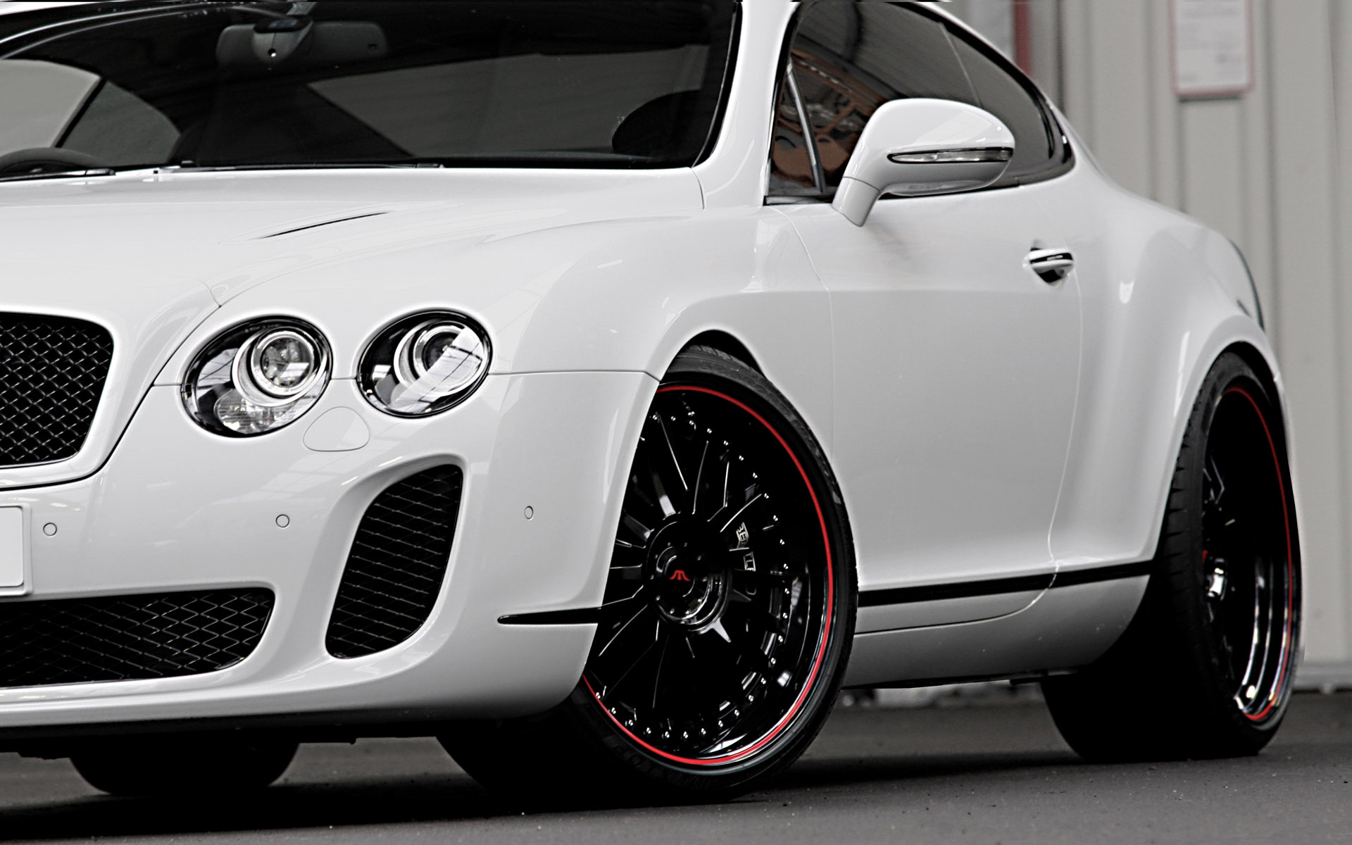 Wheelsandmore Bentley Continental Supersports