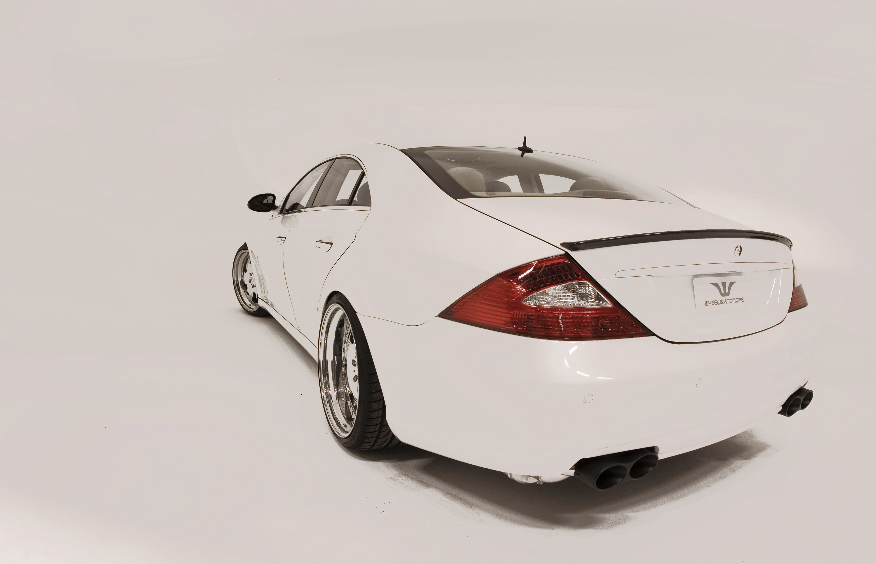 Wheelsandmore Mercedes-Benz CLS White Label