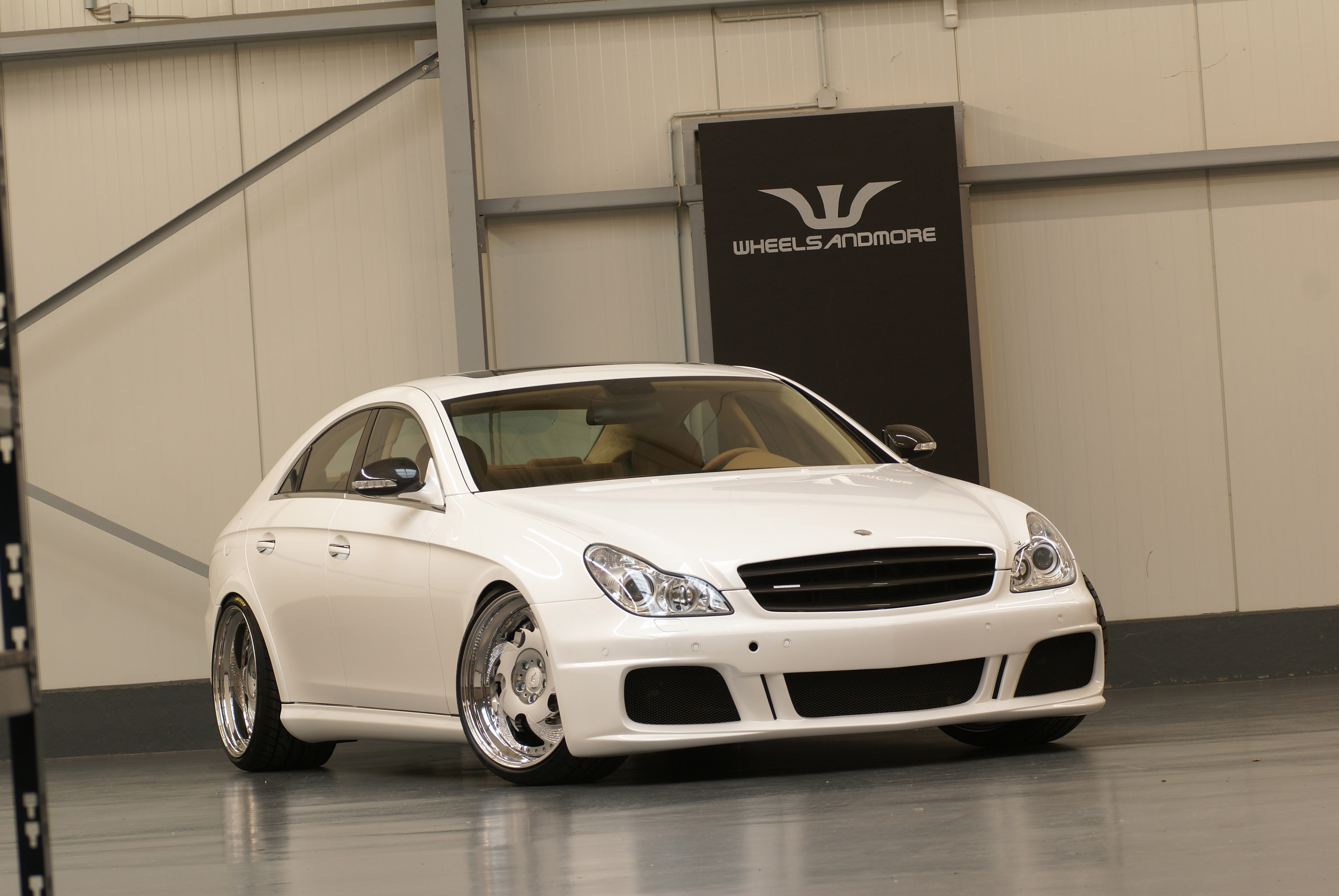 Wheelsandmore Mercedes-Benz CLS White Label