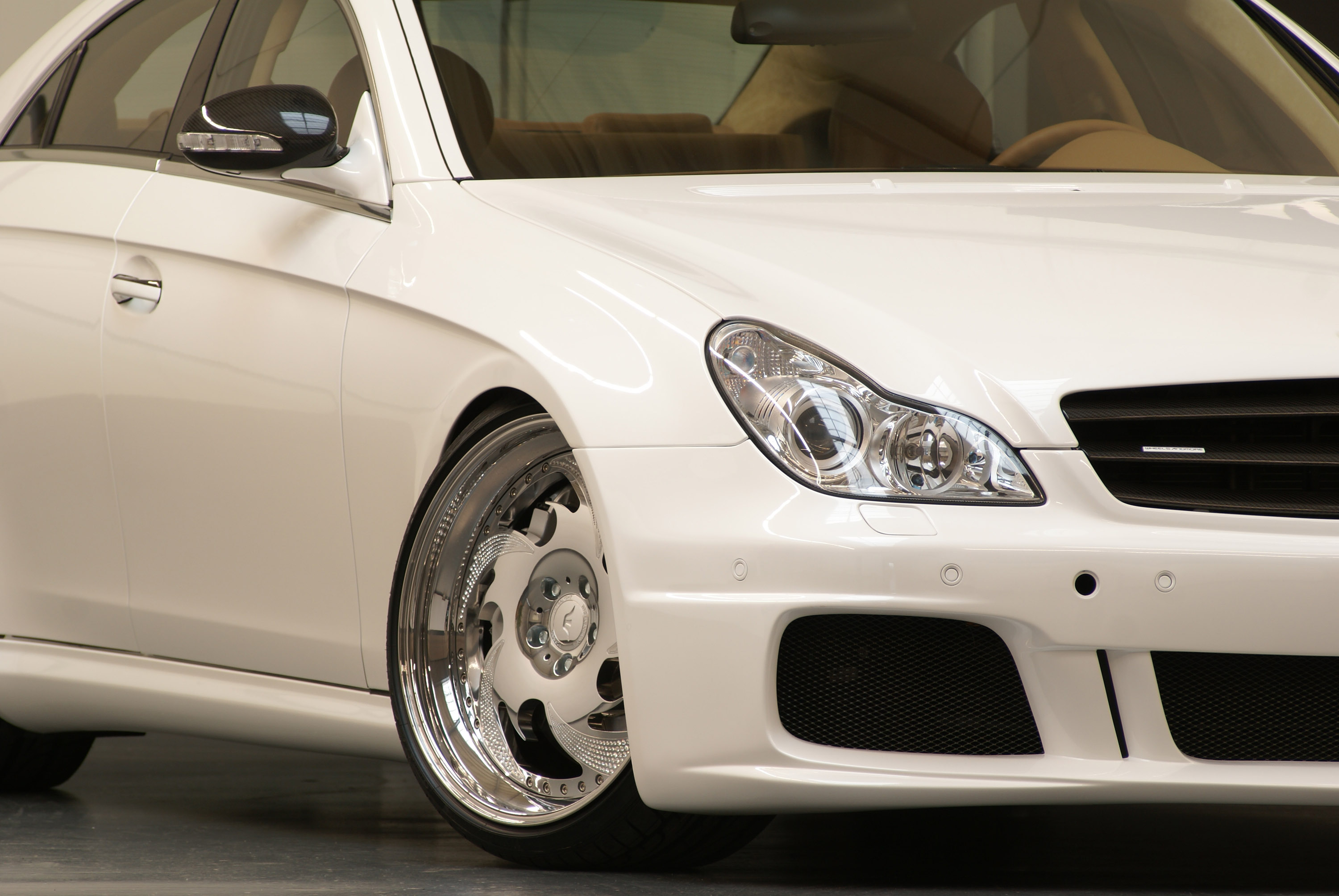 Wheelsandmore Mercedes-Benz CLS White Label