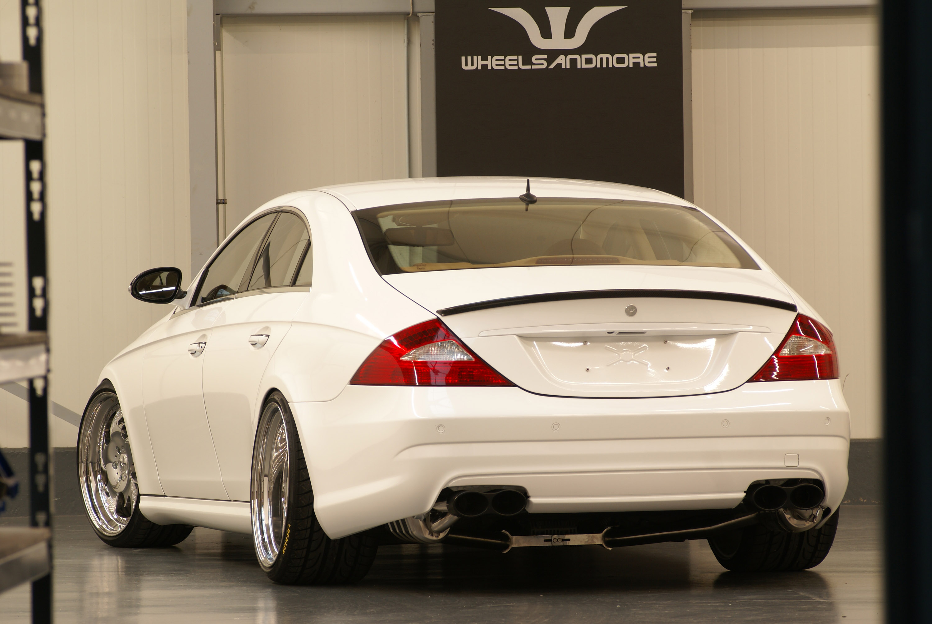 Wheelsandmore Mercedes-Benz CLS White Label