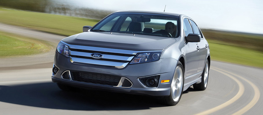 2010 Ford Fusion - Front Angle