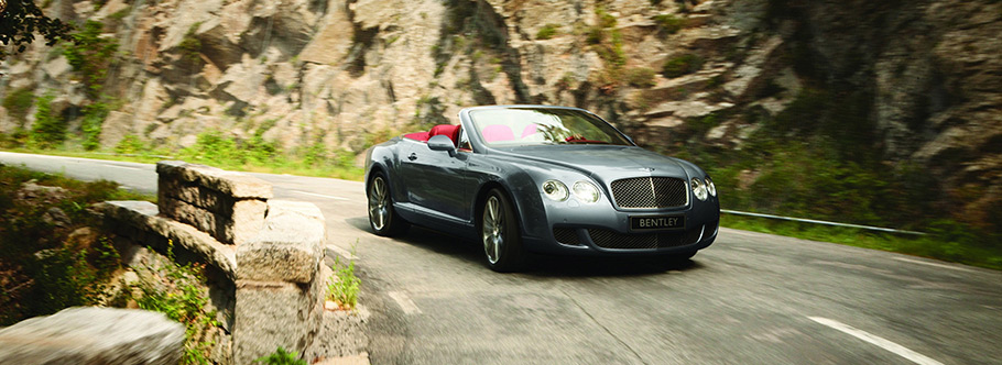 Bentley Continental GTC Speed - Front Angle View