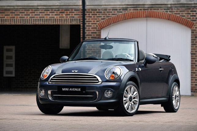 2012 MINI Cooper Avenue