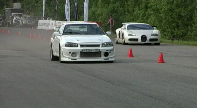 Bugatti Veyron vs Nissan Skyline GT-R R34