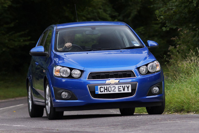 2012-Chevrolet-Aveo-medium