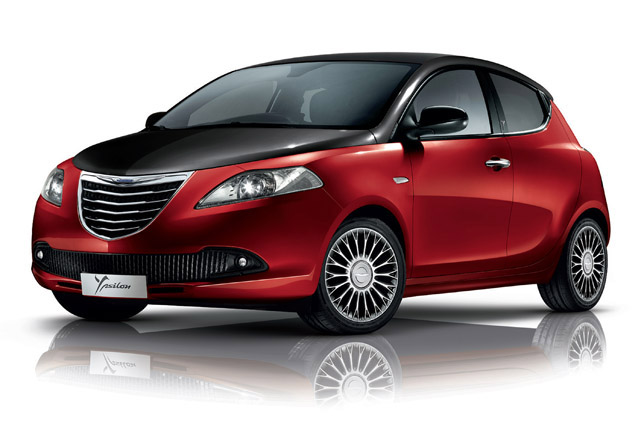 2012 Chrysler Ypsilon Black and Red